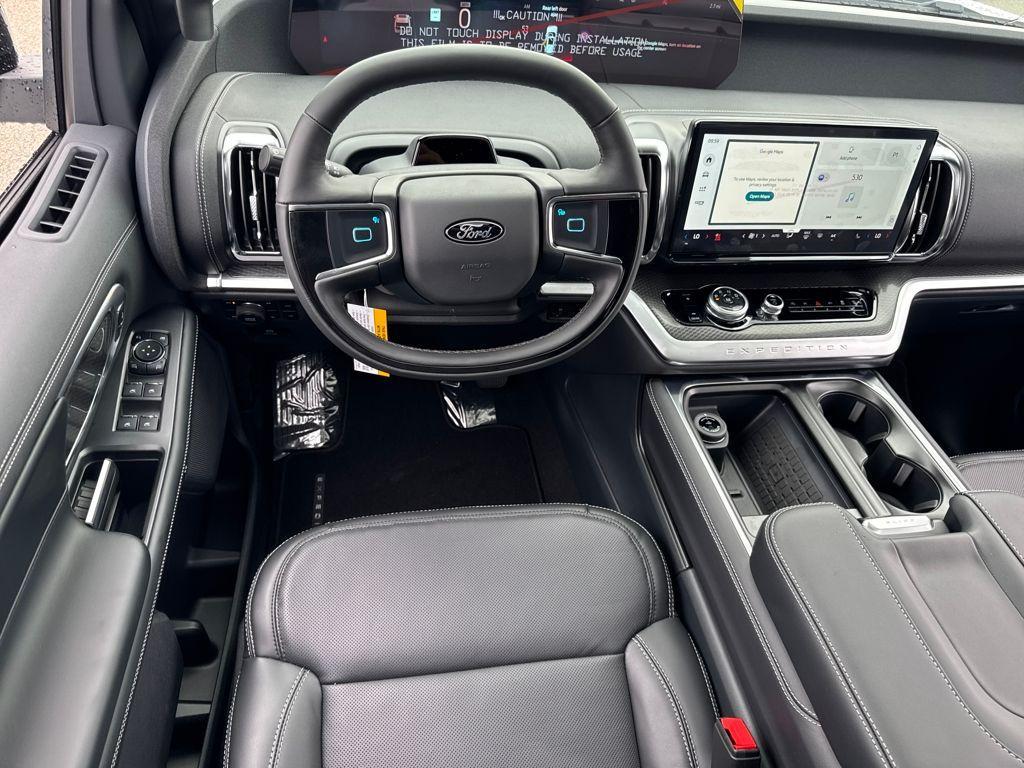 new 2025 Ford Expedition car, priced at $80,543