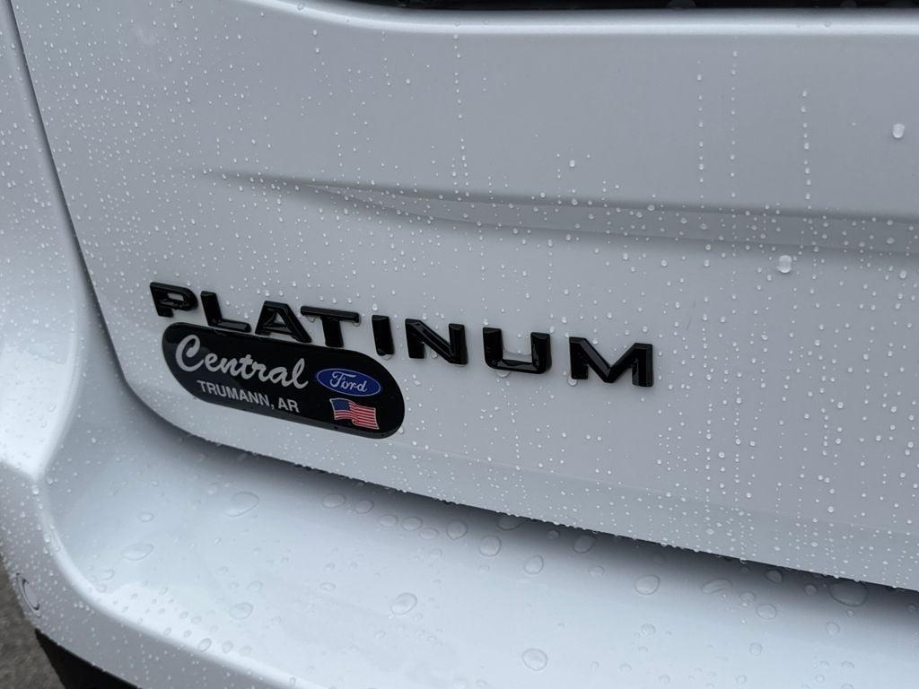 new 2025 Ford Expedition car, priced at $80,543