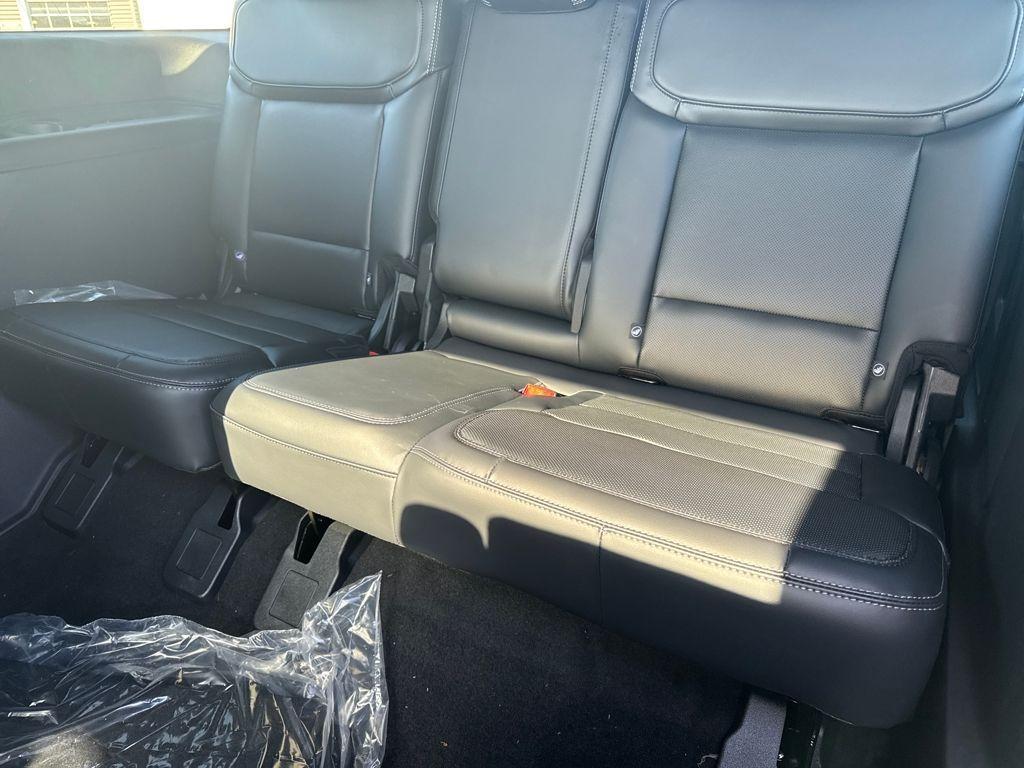 new 2025 Ford Expedition car, priced at $80,543