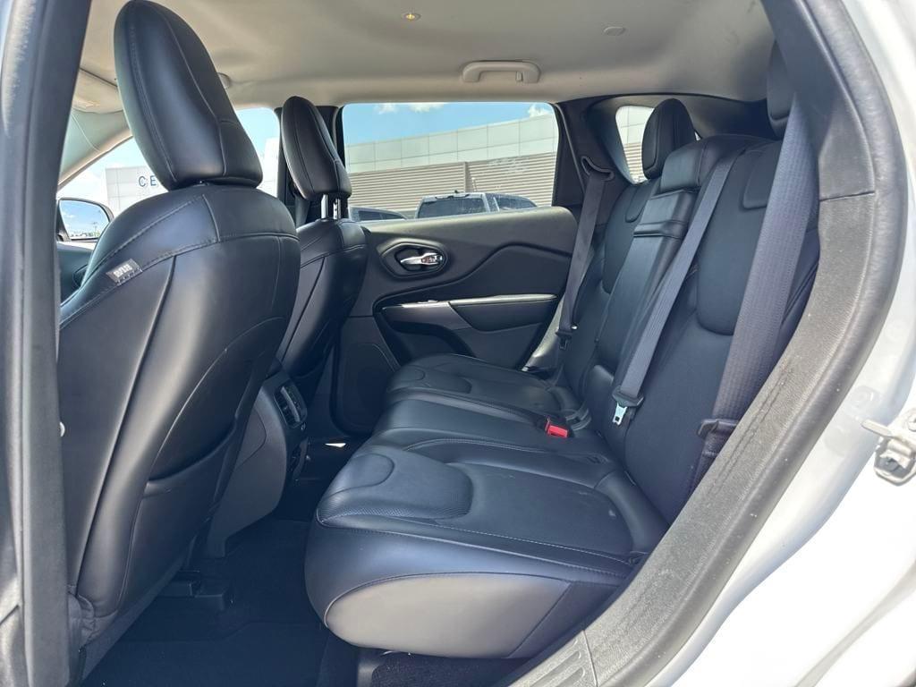 used 2019 Jeep Cherokee car, priced at $16,995