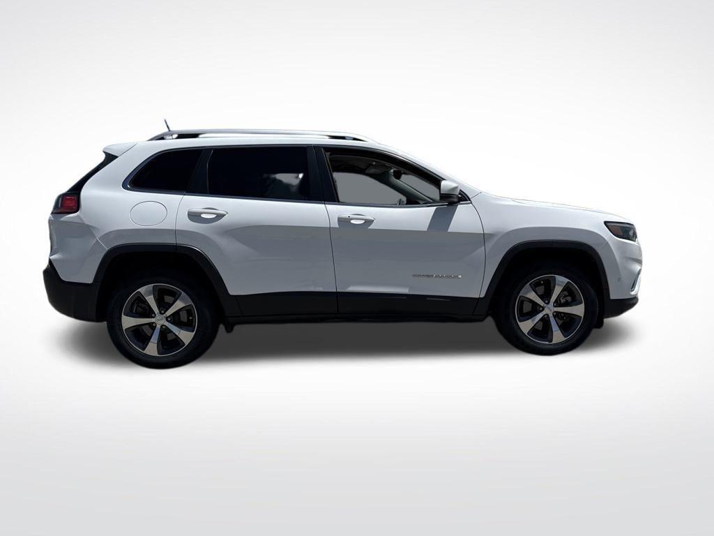 used 2019 Jeep Cherokee car, priced at $16,995