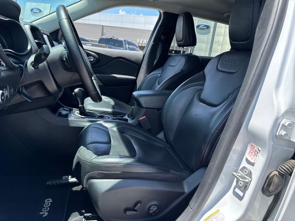 used 2019 Jeep Cherokee car, priced at $16,995