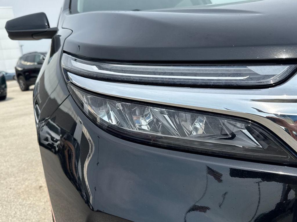 used 2023 Chevrolet Equinox car, priced at $21,389