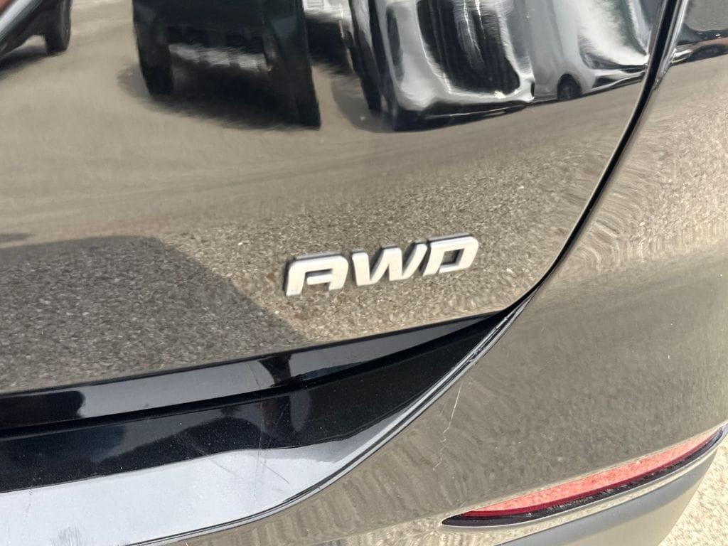 used 2023 Chevrolet Equinox car, priced at $21,389