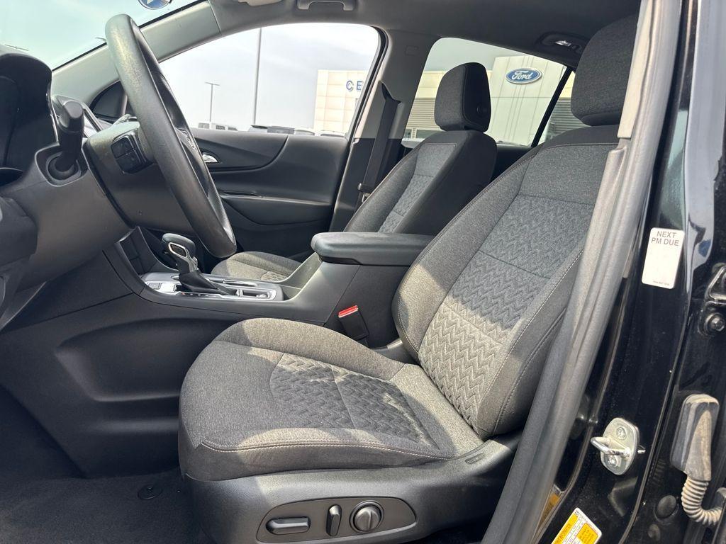 used 2023 Chevrolet Equinox car, priced at $21,389