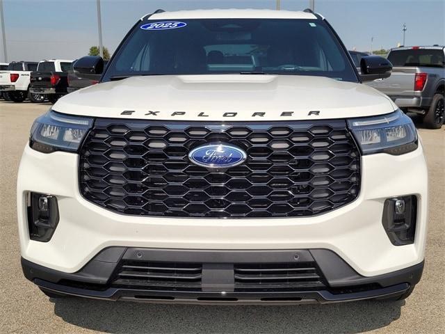 new 2025 Ford Explorer car, priced at $50,640