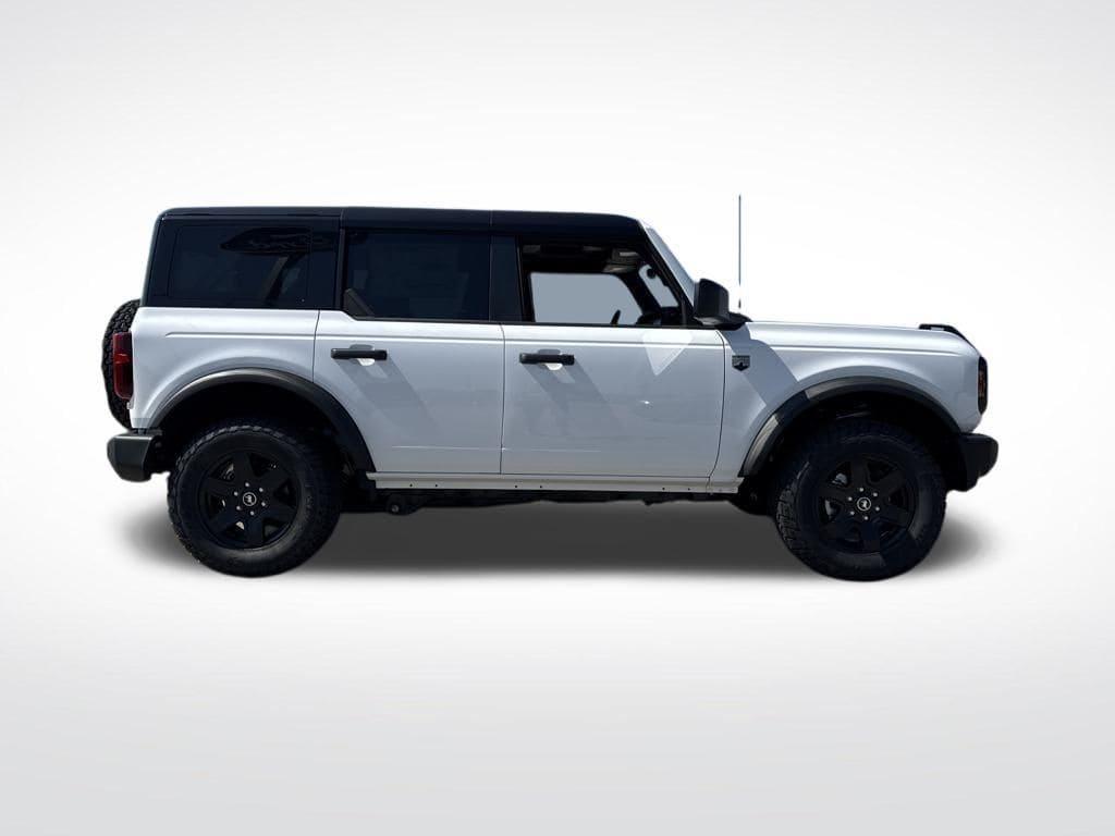 new 2025 Ford Bronco car, priced at $46,708