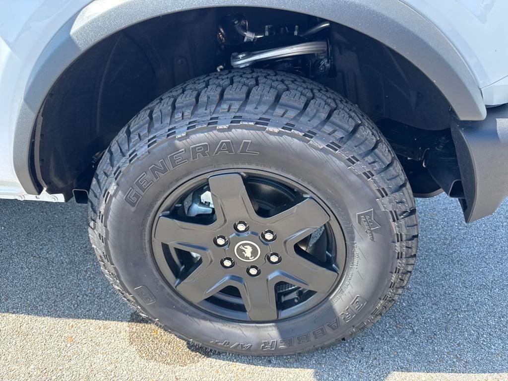 new 2025 Ford Bronco car, priced at $46,708