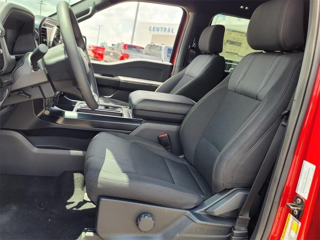 new 2025 Ford F-150 car, priced at $50,641