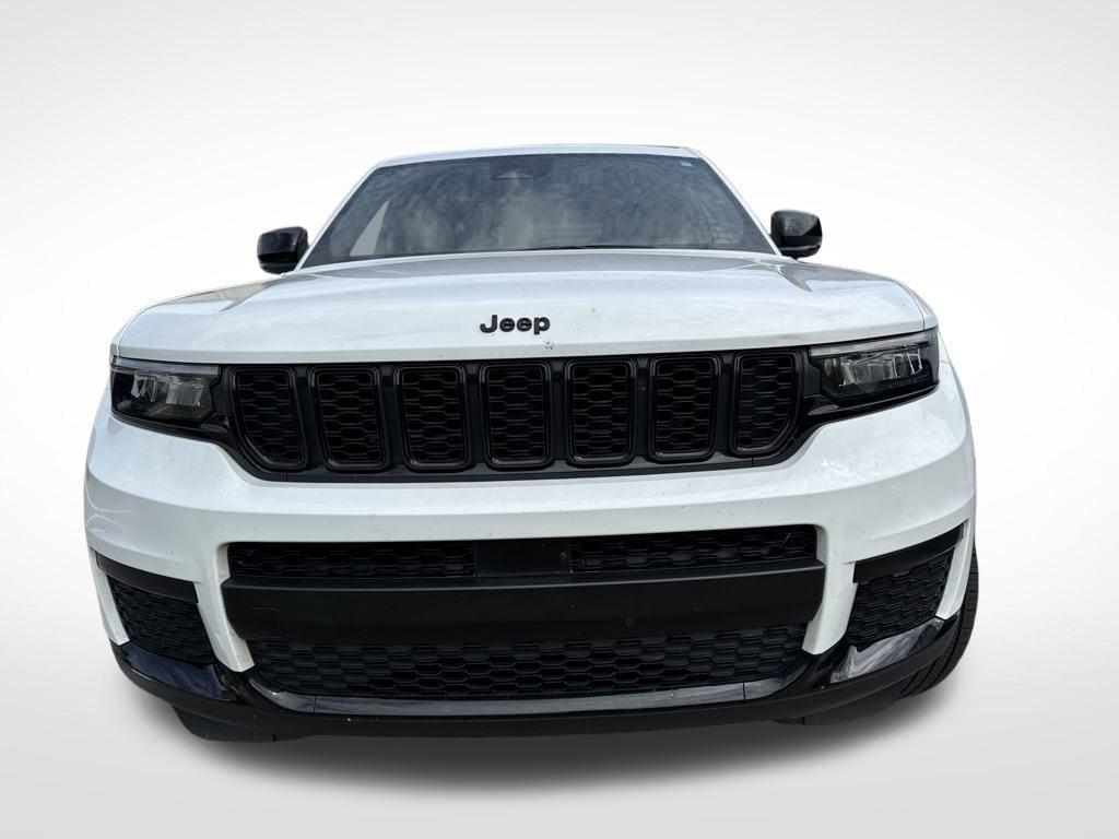 used 2023 Jeep Grand Cherokee L car, priced at $31,295