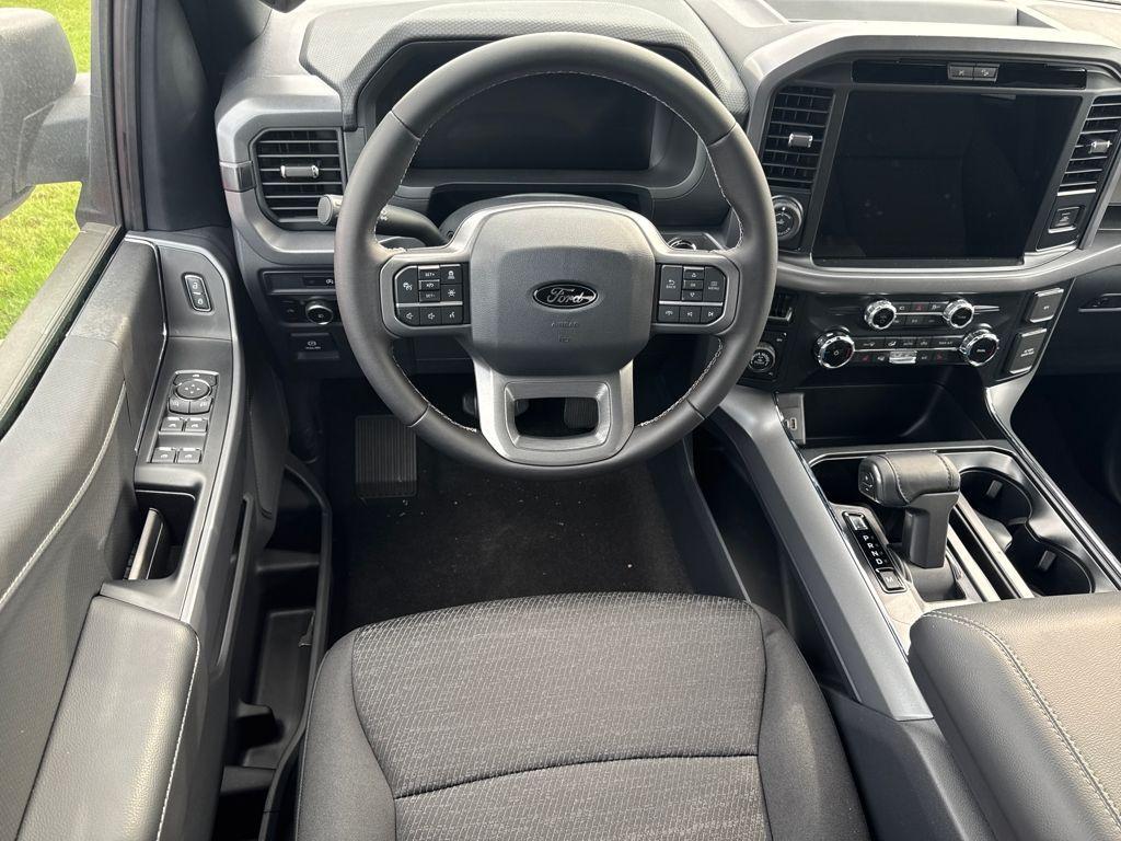 new 2025 Ford F-150 car, priced at $55,835