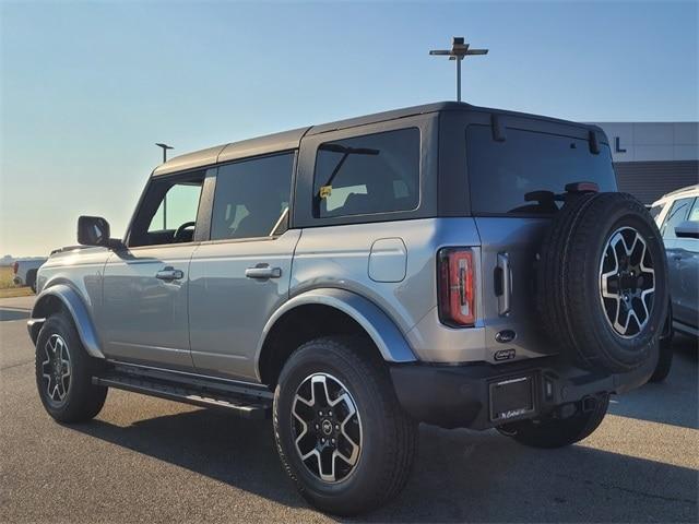 new 2024 Ford Bronco car, priced at $50,401