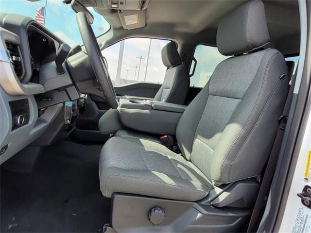 new 2025 Ford F-350 car, priced at $62,561