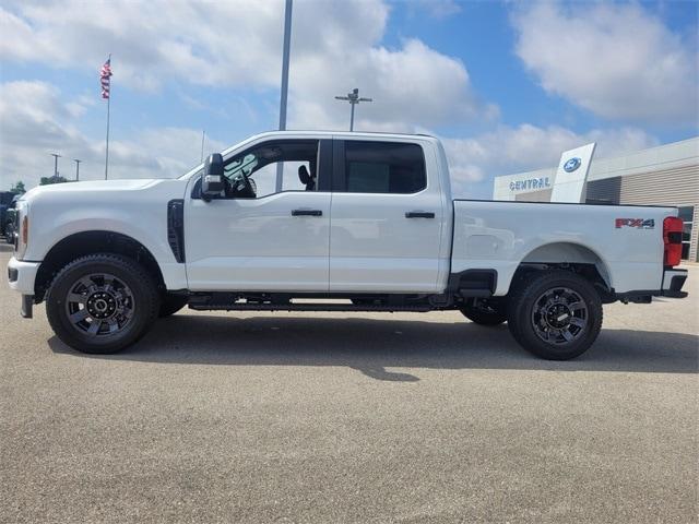 new 2025 Ford F-350 car, priced at $62,561