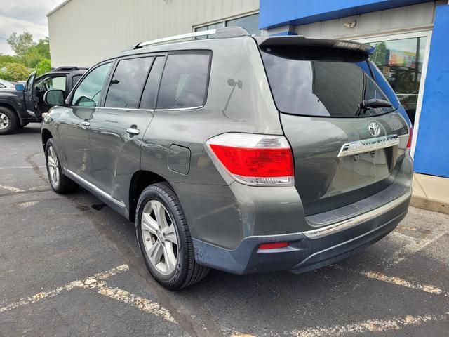 used 2012 Toyota Highlander car, priced at $13,400