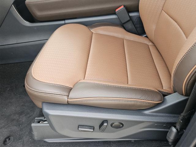 new 2025 Ford Expedition car, priced at $86,845