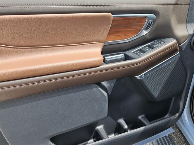 new 2025 Ford Expedition car, priced at $86,845
