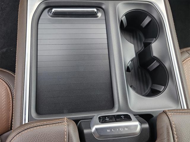 new 2025 Ford Expedition car, priced at $86,845