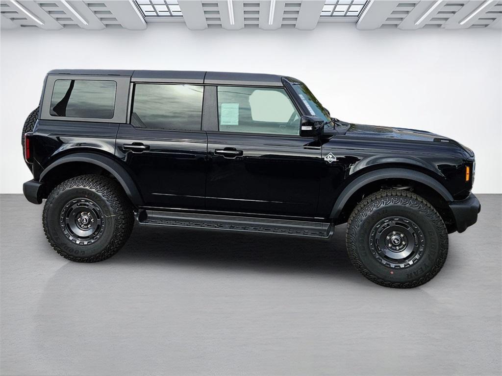 new 2025 Ford Bronco car, priced at $61,605