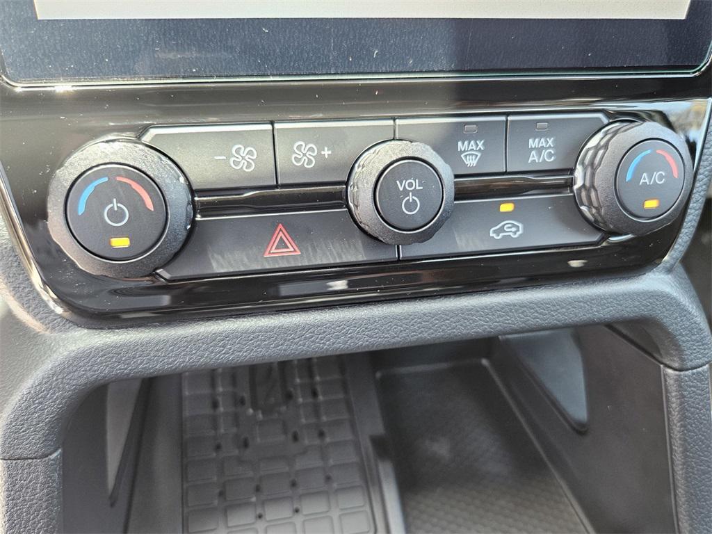 new 2025 Ford Ranger car, priced at $42,119