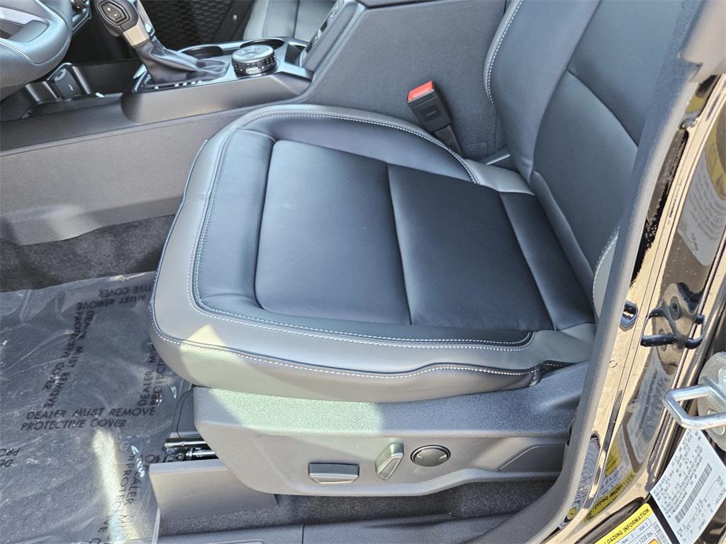 new 2025 Ford Bronco car, priced at $51,630