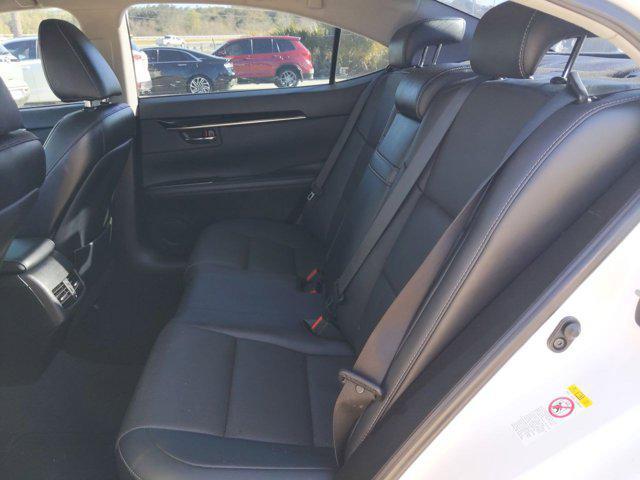 used 2016 Lexus ES 350 car, priced at $15,321