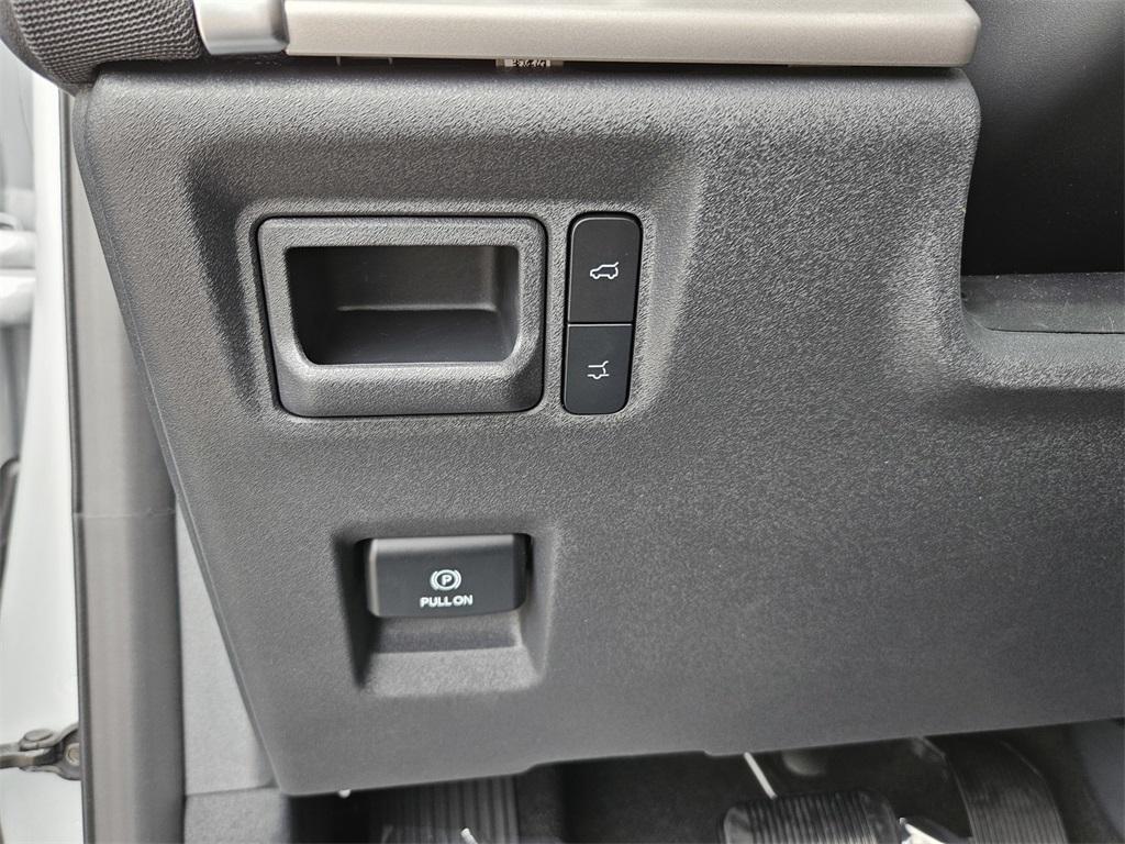 new 2025 Ford Expedition car, priced at $64,715