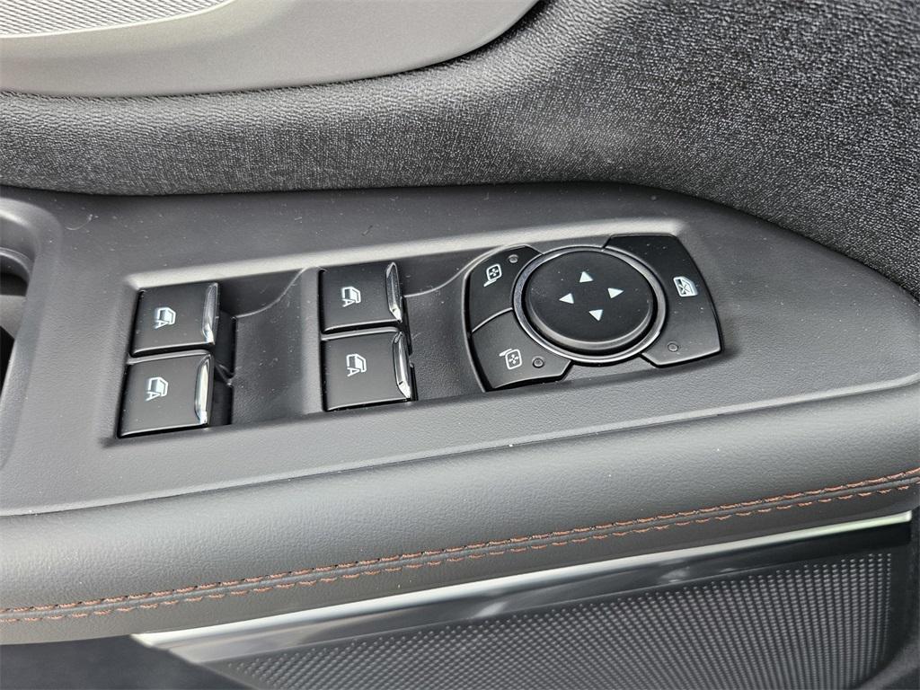 new 2025 Ford Expedition Max car, priced at $65,663