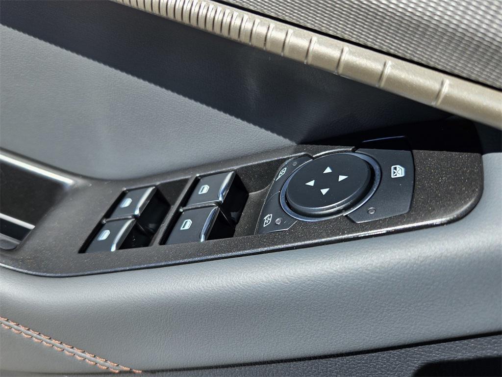 new 2025 Ford Explorer car, priced at $47,888