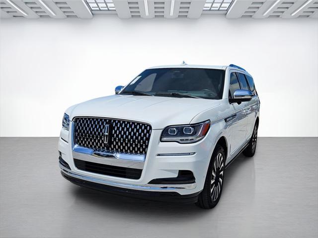 used 2022 Lincoln Navigator car, priced at $59,481