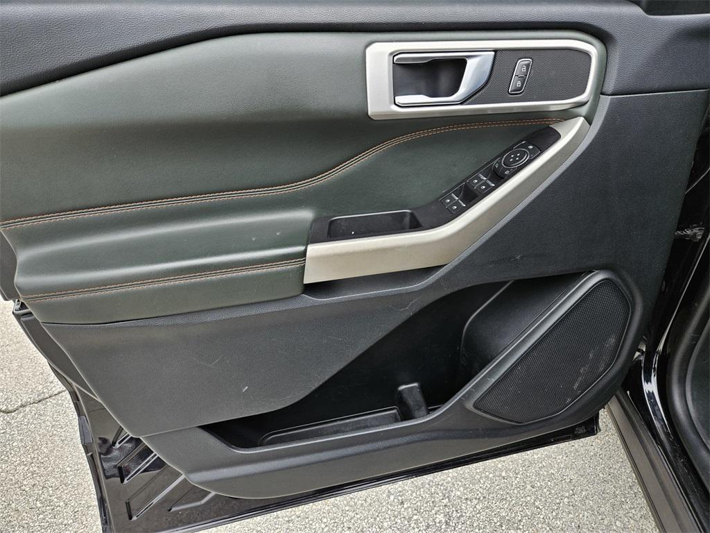 used 2022 Ford Explorer car, priced at $27,292