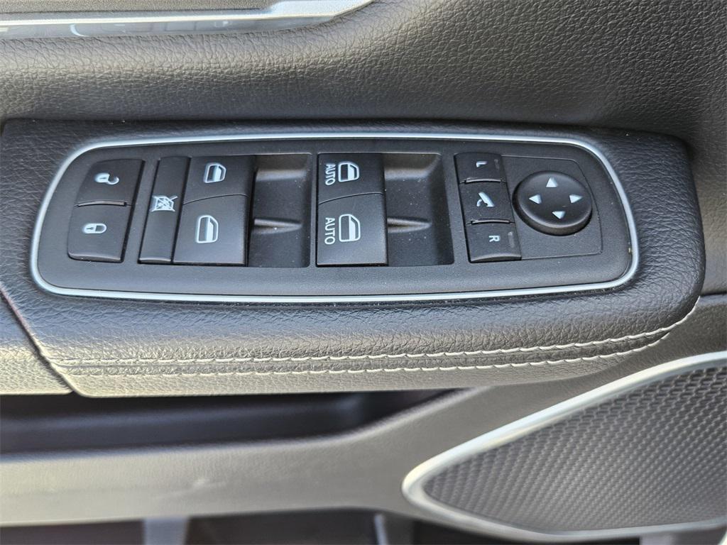used 2022 Ram 1500 car, priced at $33,125