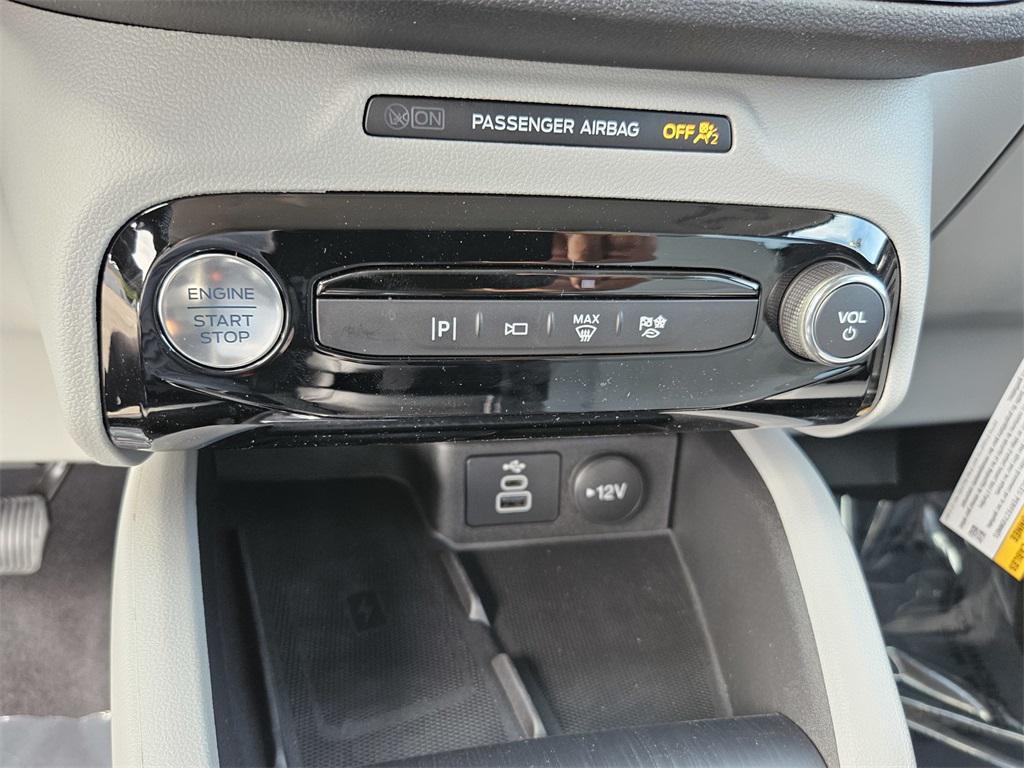 new 2025 Ford Escape PHEV car, priced at $35,495