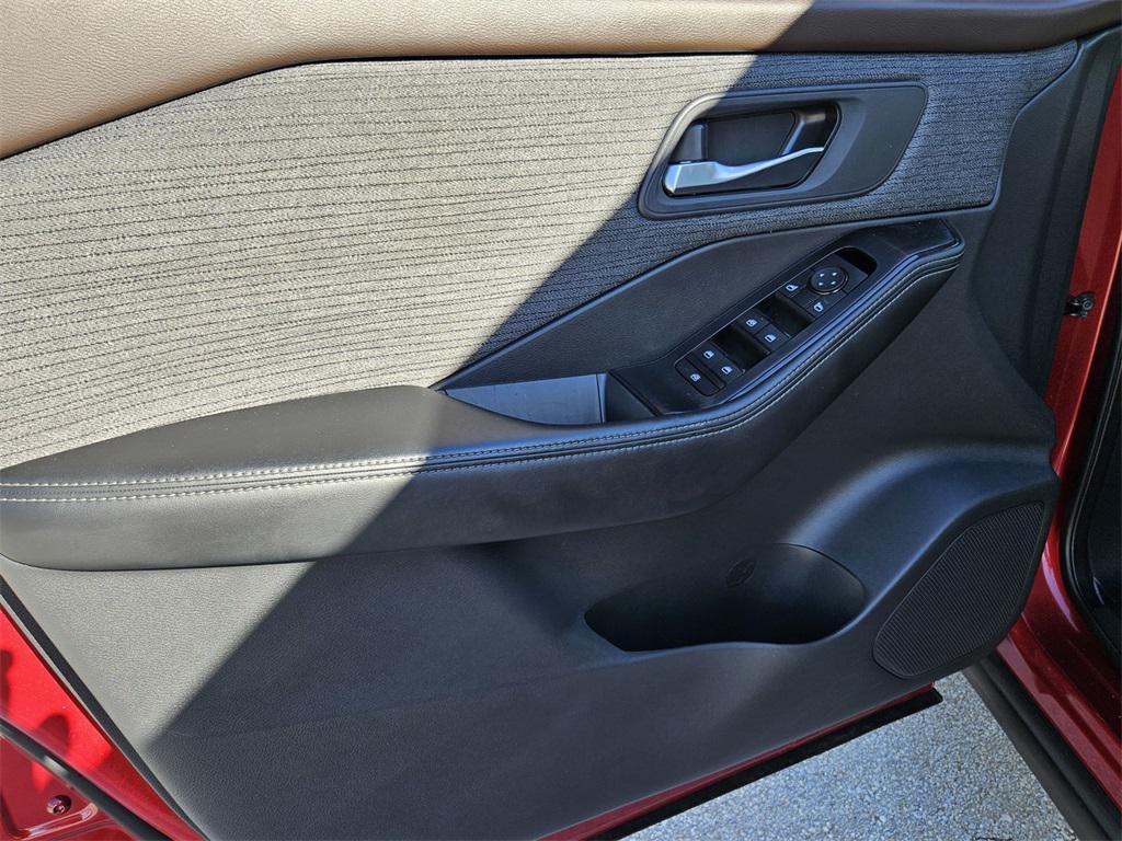 used 2023 Nissan Rogue car, priced at $21,592