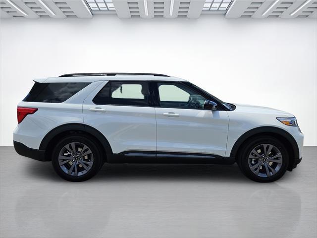 new 2024 Ford Explorer car, priced at $45,416