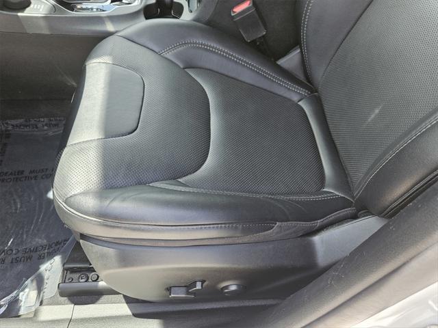 used 2023 Jeep Cherokee car, priced at $22,621
