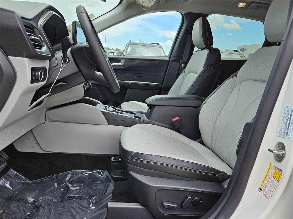 new 2025 Ford Escape PHEV car, priced at $38,943