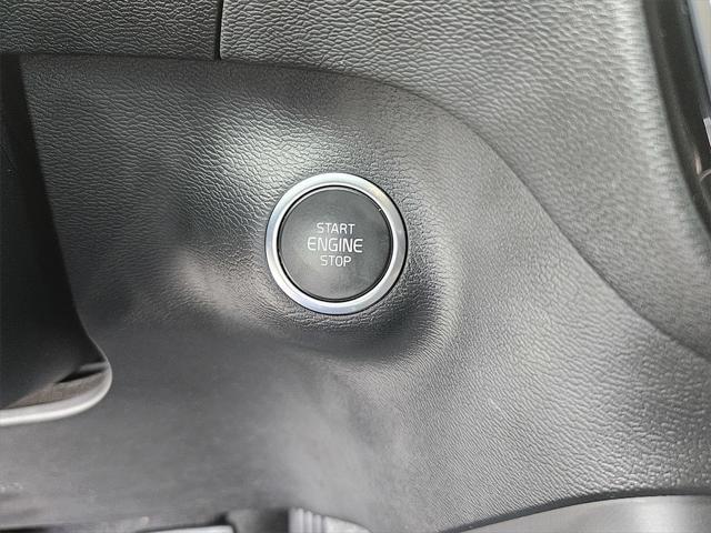 used 2022 Volvo XC40 car, priced at $22,591