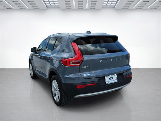 used 2022 Volvo XC40 car, priced at $22,591