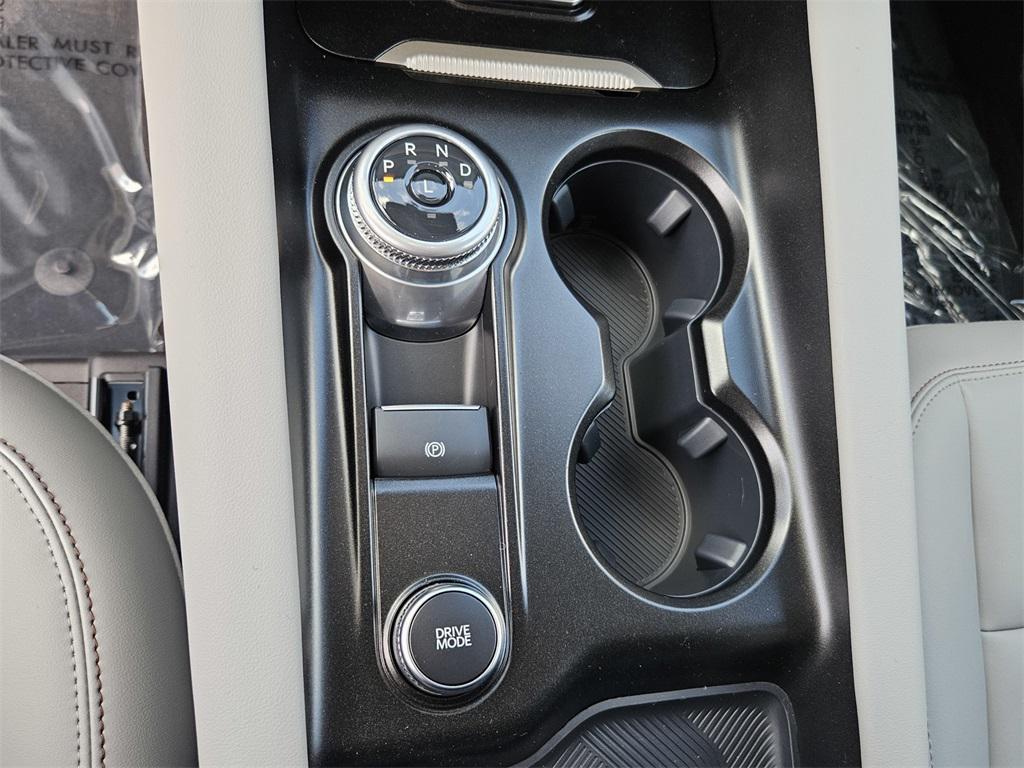 new 2025 Ford Explorer car, priced at $42,885