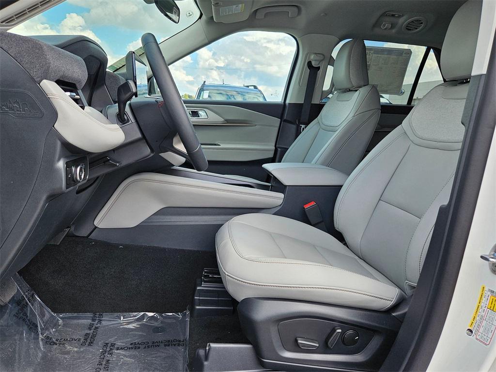 new 2025 Ford Explorer car, priced at $42,885