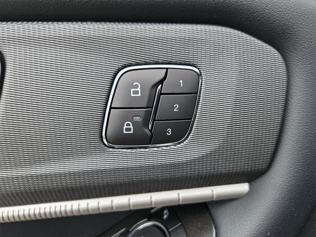 new 2025 Ford Explorer car, priced at $55,477