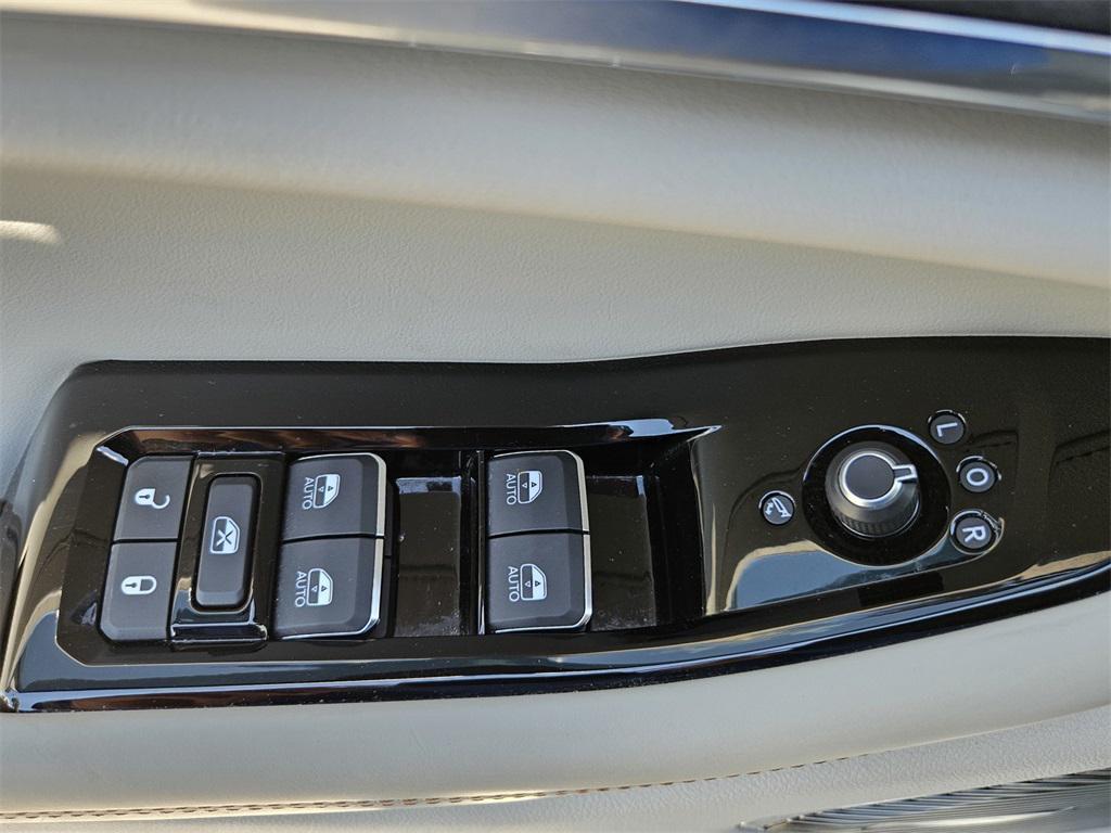 used 2021 Jeep Grand Cherokee L car, priced at $26,989