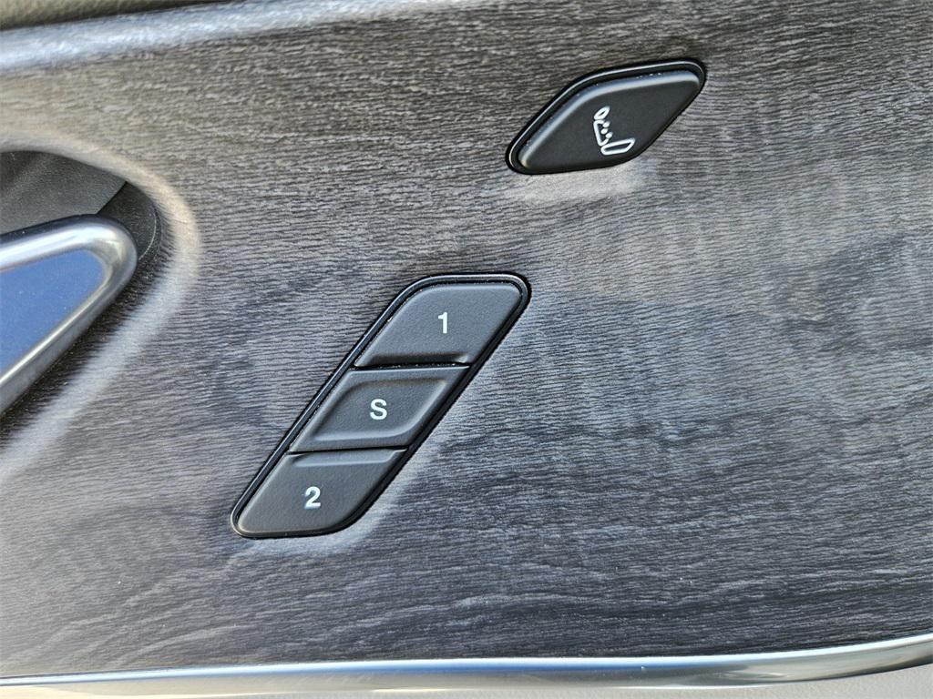 used 2021 Jeep Grand Cherokee L car, priced at $26,989