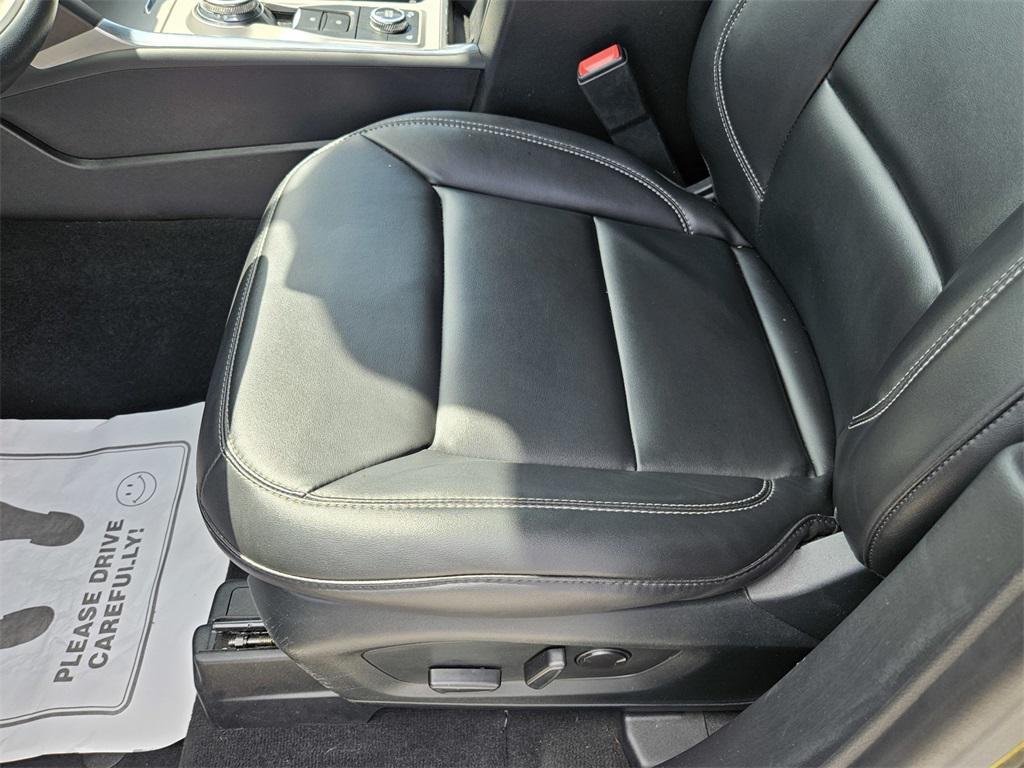 used 2022 Ford Explorer car, priced at $32,192