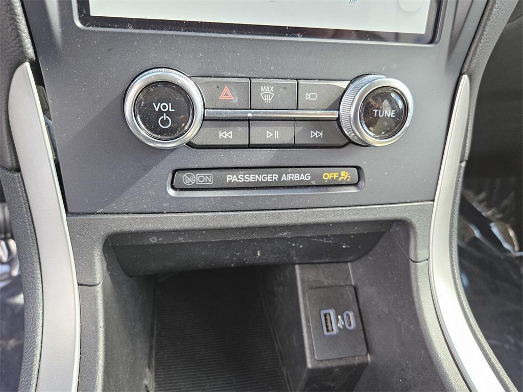 used 2024 Ford Edge car, priced at $24,992