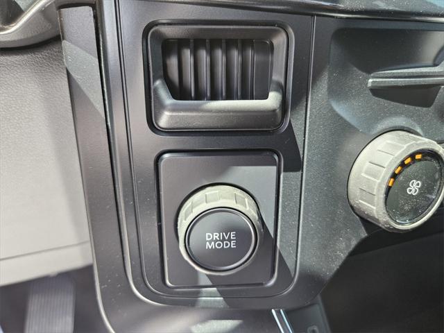 new 2025 Ford F-150 car, priced at $42,995