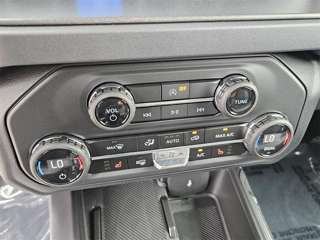 new 2025 Ford Bronco car, priced at $47,870