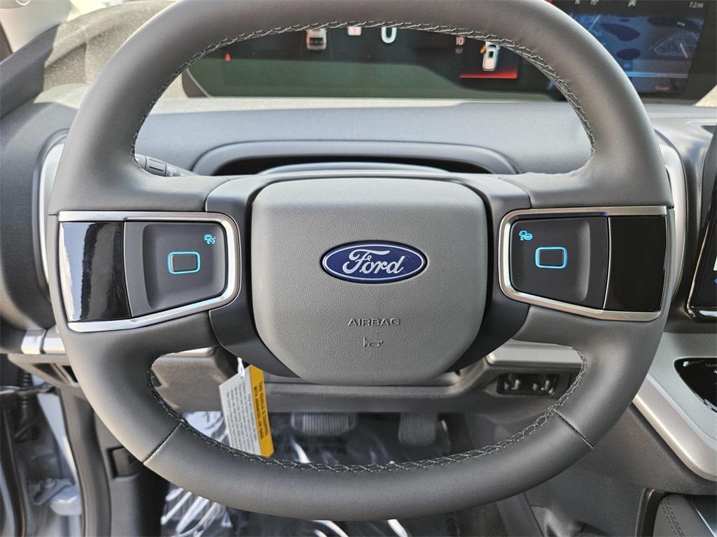 new 2025 Ford Expedition car, priced at $66,455