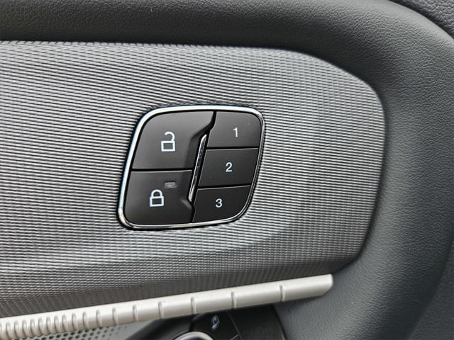 new 2025 Ford Explorer car, priced at $58,593